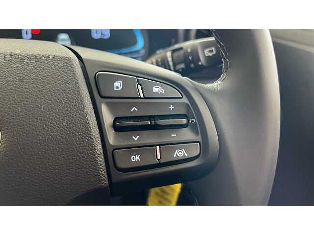 Hyundai i10 i10 5Dr HAT 1.0 MPi 63ps Advance NAV