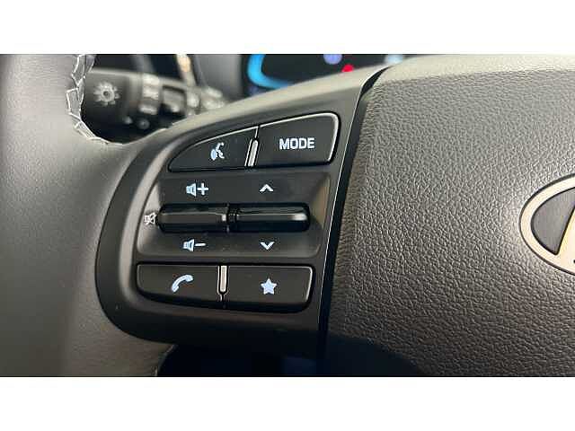 Hyundai i10 i10 5Dr HAT 1.0 MPi 63ps Advance NAV