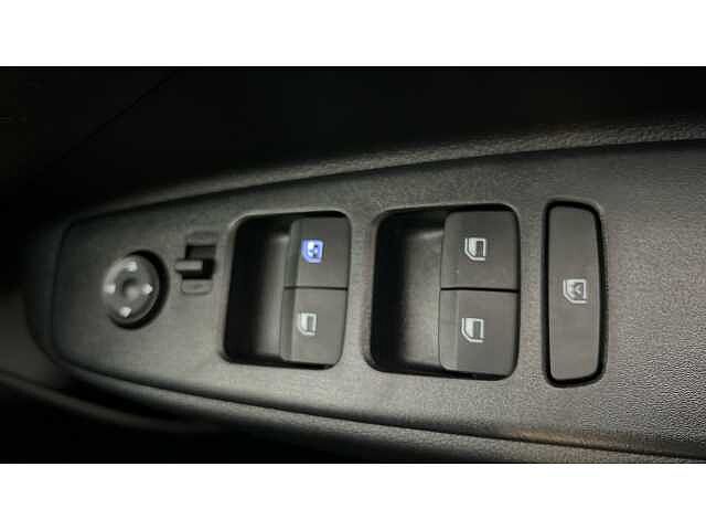 Hyundai i10 i10 5Dr HAT 1.0 MPi 63ps Advance NAV