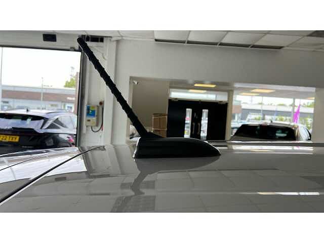 Hyundai i10 i10 5Dr HAT 1.0 MPi 63ps Advance NAV