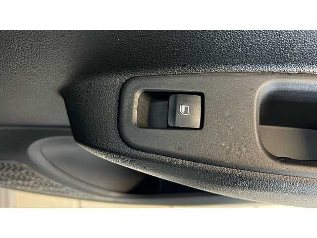 Hyundai i10 i10 5Dr HAT 1.0 MPi 63ps Advance NAV