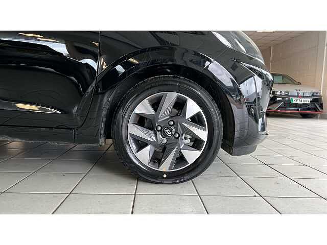 Hyundai i10 i10 5Dr HAT 1.0 MPi 63ps Advance NAV AU