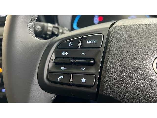 Hyundai i10 i10 5Dr HAT 1.0 MPi 63ps Advance NAV AU