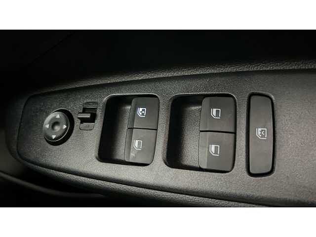 Hyundai i10 i10 5Dr HAT 1.0 MPi 63ps Advance NAV AU