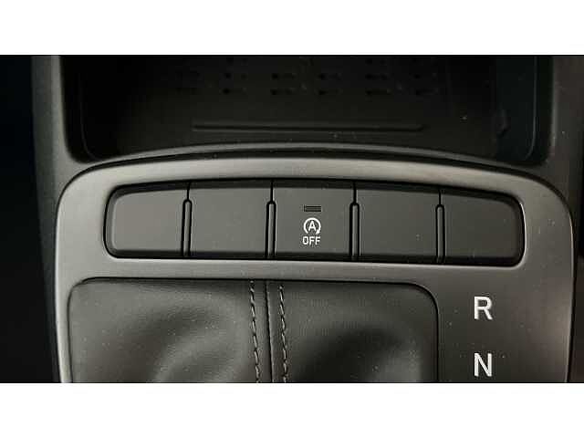 Hyundai i10 i10 5Dr HAT 1.0 MPi 63ps Advance NAV AU