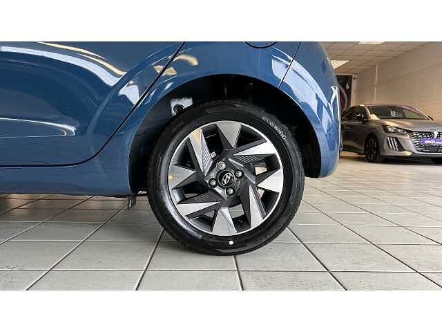 Hyundai i10 i10 5Dr HAT 1.0 MPi 63ps Advance NAV AU