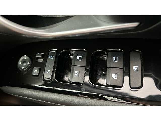Hyundai TUCSON 1.6 TGDi Hybrid 230 Premium 5dr 2WD Auto White