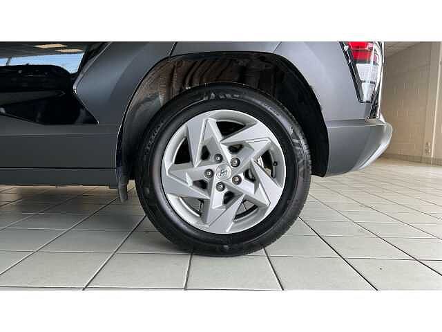 Hyundai KONA 1.6T 138 Advance 5dr Black