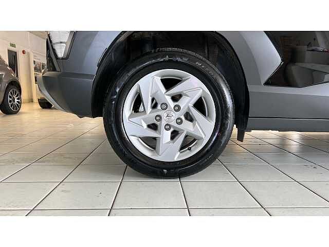 Hyundai KONA 1.6T 138 Advance 5dr Black