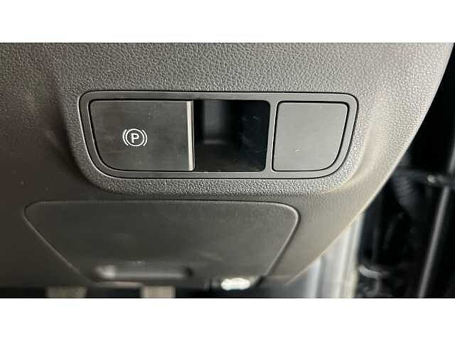 Hyundai KONA 1.6T 138 Advance 5dr Black