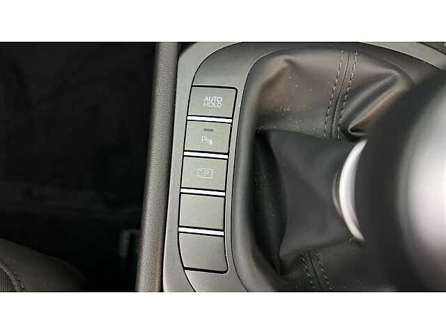Hyundai KONA 1.6T 138 Advance 5dr Black