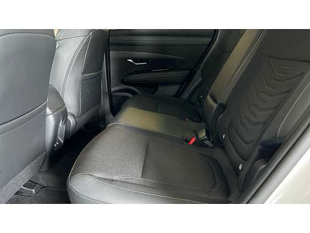 Hyundai TUCSON 1.6T Plug-in Hybrid Premium 5dr Auto WHITE