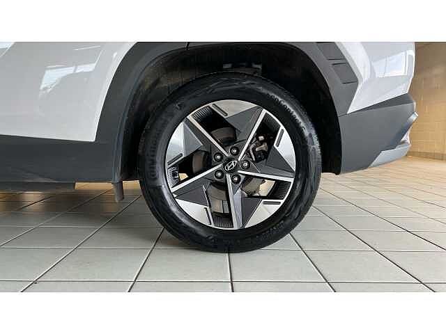 Hyundai TUCSON 1.6T Plug-in Hybrid Premium 5dr Auto WHITE