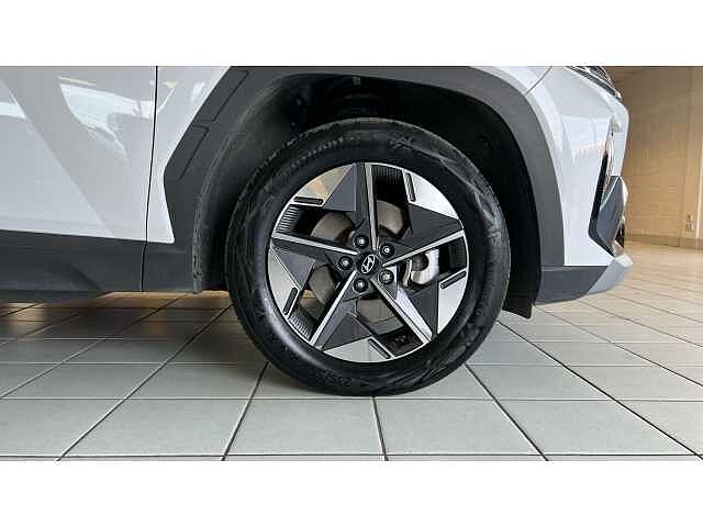 Hyundai TUCSON 1.6T Plug-in Hybrid Premium 5dr Auto WHITE
