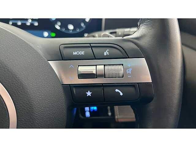 Hyundai TUCSON 1.6T Plug-in Hybrid Premium 5dr Auto WHITE