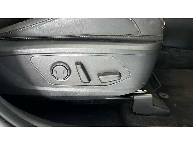 Hyundai TUCSON 1.6T Plug-in Hybrid Premium 5dr Auto WHITE
