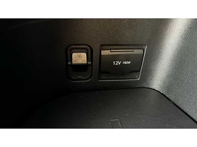 Hyundai TUCSON 1.6T Plug-in Hybrid Premium 5dr Auto WHITE