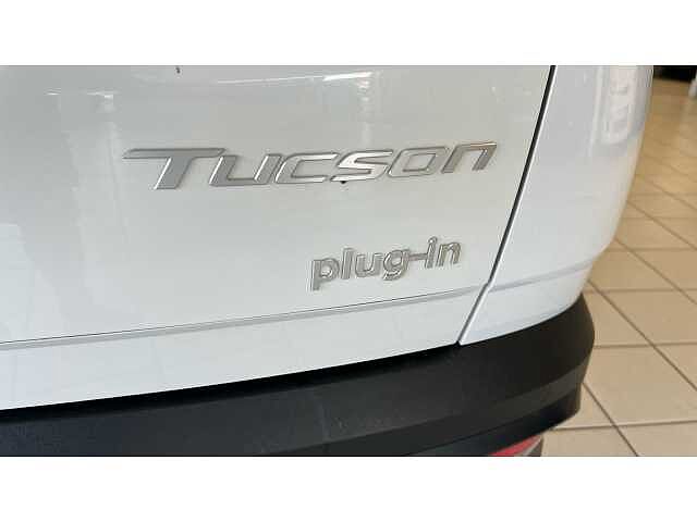 Hyundai TUCSON 1.6T Plug-in Hybrid Premium 5dr Auto WHITE