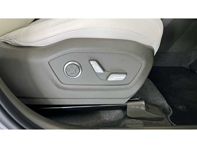 Hyundai SANTA FE 1.6 TGDi 239 Hybrid Ultimate 5dr 4WD Auto