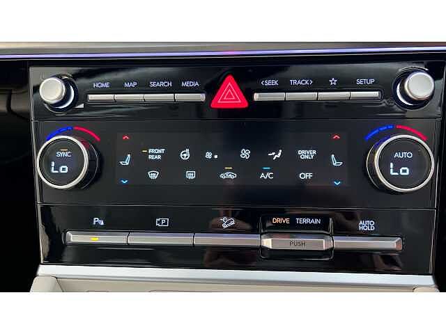 Hyundai SANTA FE 1.6 TGDi 239 Hybrid Ultimate 5dr 4WD Auto