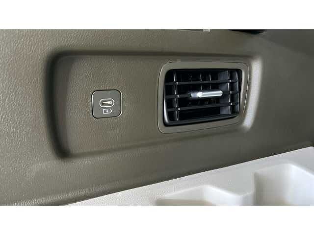 Hyundai SANTA FE 1.6 TGDi 239 Hybrid Ultimate 5dr 4WD Auto