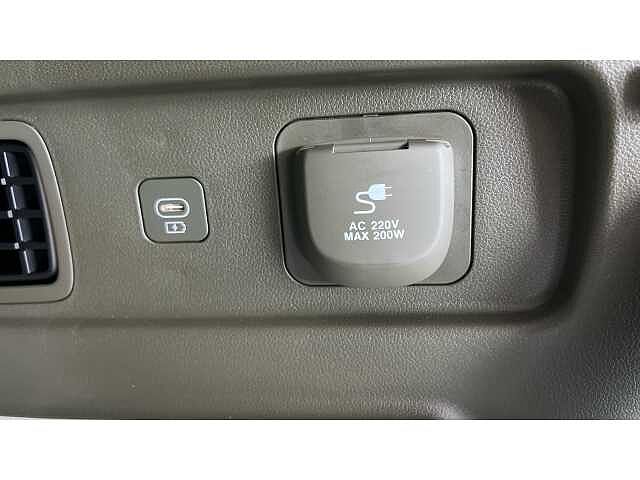 Hyundai SANTA FE 1.6 TGDi 239 Hybrid Ultimate 5dr 4WD Auto