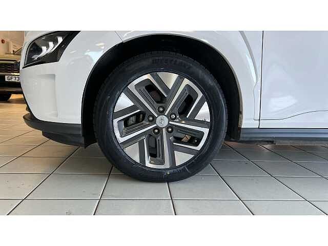 Hyundai KONA 150kW Ultimate 64kWh 5dr Auto White