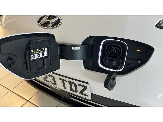 Hyundai KONA 150kW Ultimate 64kWh 5dr Auto White