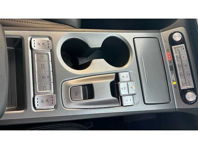 Hyundai KONA 150kW Ultimate 64kWh 5dr Auto White