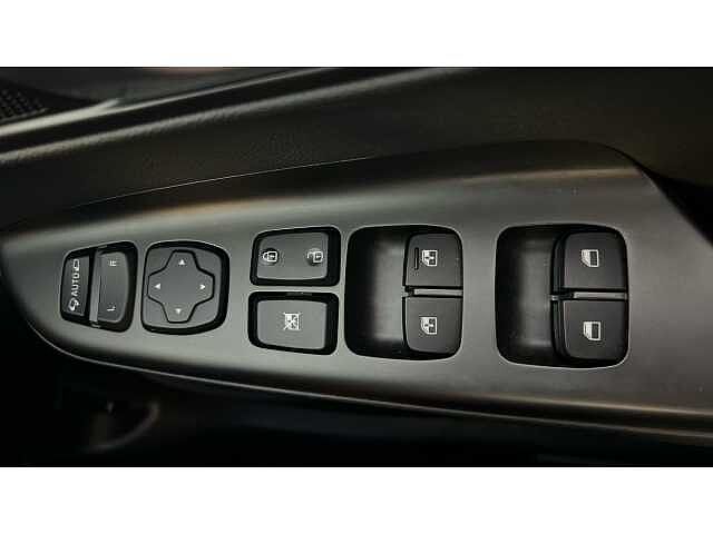 Hyundai KONA 150kW Ultimate 64kWh 5dr Auto White