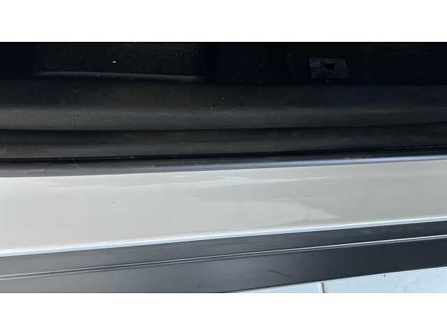Hyundai KONA 150kW Ultimate 64kWh 5dr Auto White
