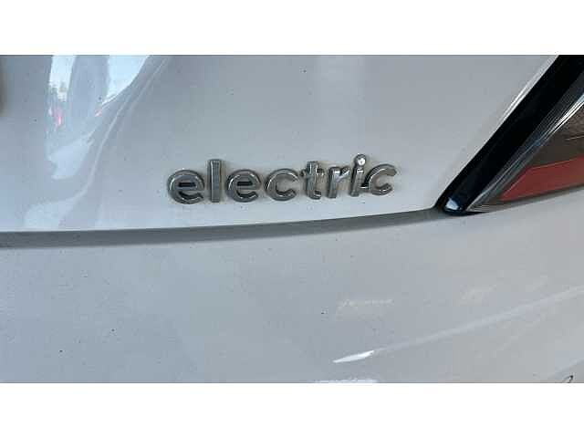 Hyundai KONA 150kW Ultimate 64kWh 5dr Auto White