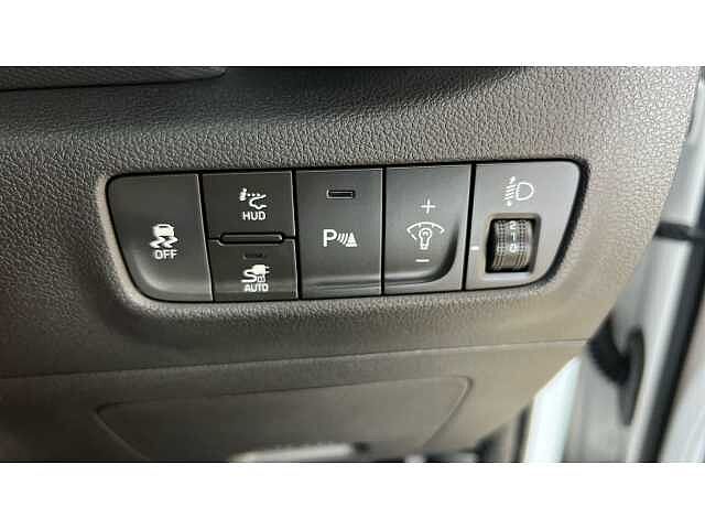 Hyundai KONA 150kW Ultimate 64kWh 5dr Auto White