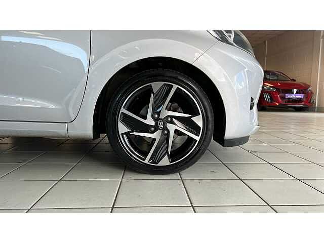 Hyundai i10 1.2 MPi Premium 5dr Auto