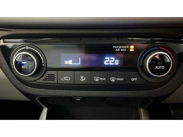 Hyundai i10 1.2 MPi Premium 5dr Auto