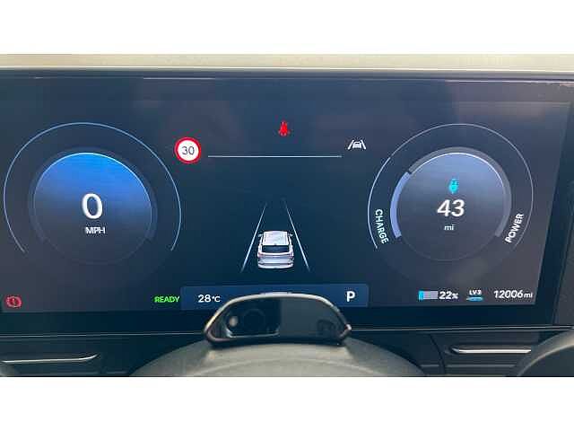 Hyundai KONA 115kW Advance 48kWh 5dr Auto White