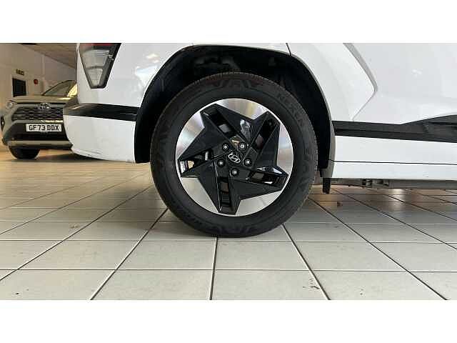 Hyundai KONA 115kW Advance 48kWh 5dr Auto White