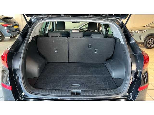 Hyundai TUCSON 1.6 GDi SE Nav 5dr 2WD Black