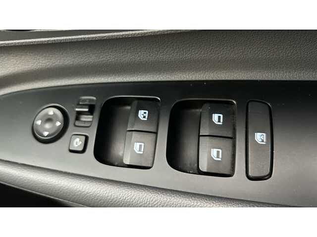 Hyundai BAYON 1.0 TGDi 48V MHEV Ultimate 5dr White