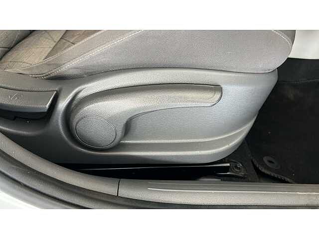 Hyundai BAYON 1.0 TGDi 48V MHEV Ultimate 5dr White