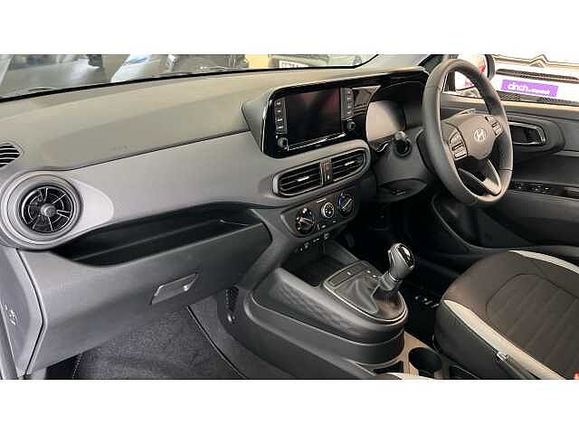 Hyundai i10 1.0 Advance 5dr Auto