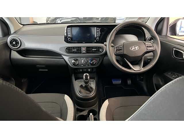 Hyundai i10 1.0 Advance 5dr Auto