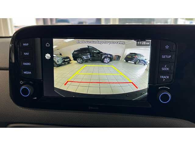 Hyundai i10 1.0 Advance 5dr Auto