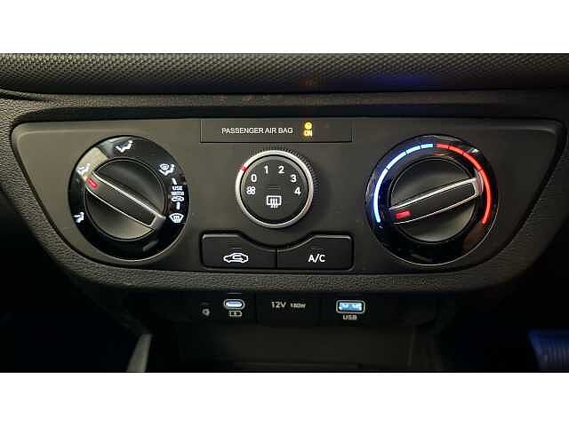 Hyundai i10 1.0 Advance 5dr Auto