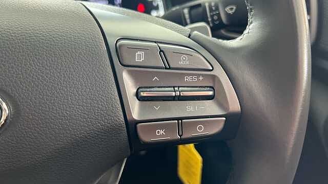Hyundai IONIQ 1.6 GDi Hybrid SE Connect 5dr DCT BLACK