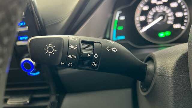Hyundai IONIQ 1.6 GDi Hybrid SE Connect 5dr DCT BLACK
