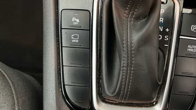 Hyundai IONIQ 1.6 GDi Hybrid SE Connect 5dr DCT BLACK