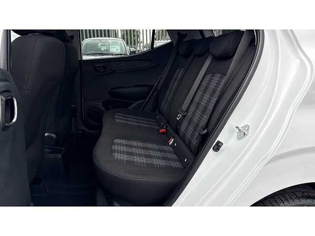 Hyundai I10 I10 1.0 [58] Premium 5dr Auto [Nav] White