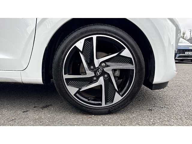 Hyundai I10 I10 1.0 [58] Premium 5dr Auto [Nav] White