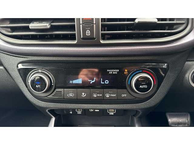 Hyundai I10 I10 1.0 [58] Premium 5dr Auto [Nav] White